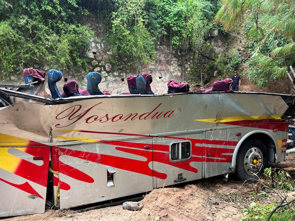 Os destroos do nibus em Magdalena Penasco Mxico 5 de julho de 2023 Foto REUTERSJose de Jesus Cortes