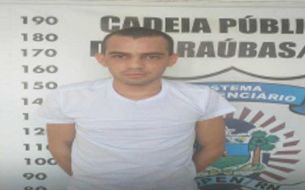 Image: https://mulherinteressante.com/wp-content/uploads/2023/10/postiimg-651c1f5d91db83453.png Jerfeson Erivaldo da Silva Nascimento suspeito do crime Foto DivulgaoPolcia Militar