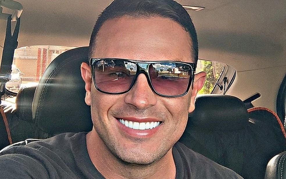 O policial militar Edno Ferreira Junior de 35 anos morreu aps receber medicao na veia na casa de enfermeira em Taquaritinga SP Foto Arquivo pessoal