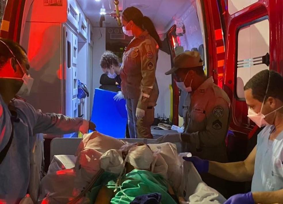 Pacientes foram removidos do Memorial So Jos durante toda a madrugada segundo Corpo de Bombeiros Foto ReproduoWhatsApp