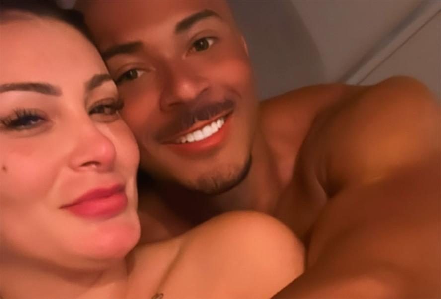 Image: https://mulherinteressante.com/wp-content/uploads/2024/01/postiimg-65b7dcf0346c44766.jpg Andressa Urach e o novo namorado Lucas Ferraz
