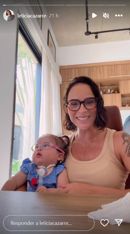 Esposa de Juliano Cazarr com a filha Maria Guilhermina Foto Reproduo Instagram