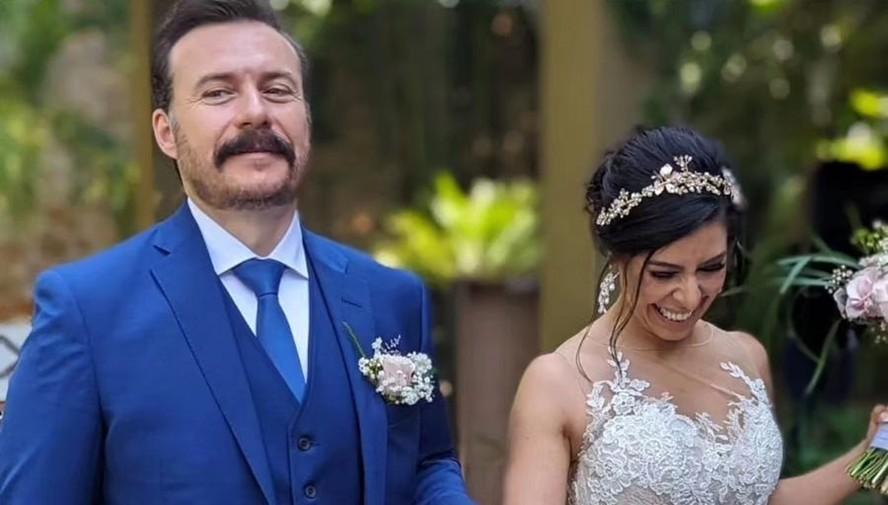 Christel Klitbo e Mario Lora se casam no Mxico
