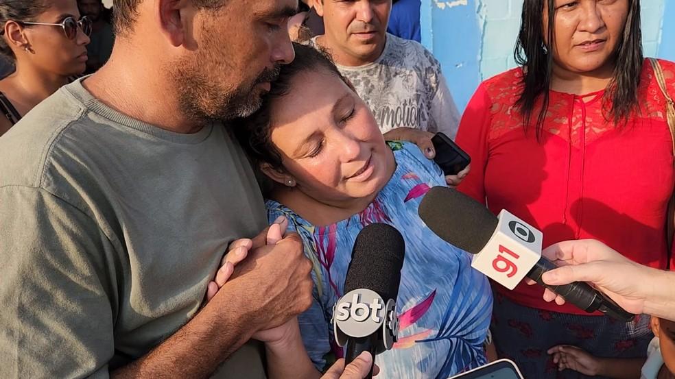 Luciene Dos Santos me da Rayssa auxiliar de enfermagem assassinada em Niteri Foto Raoni Alvesg1
