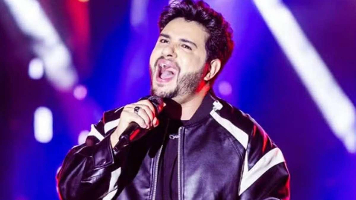 nibus do cantor sertanejo Thiago Carvalho sofre grave acidente em Minas Gerais veja imagens