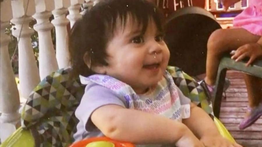 Filha de Kristel Candelario morreu com um ano e quatro meses de idade ela foi deixada pela me em um cercadinho por 10 dias