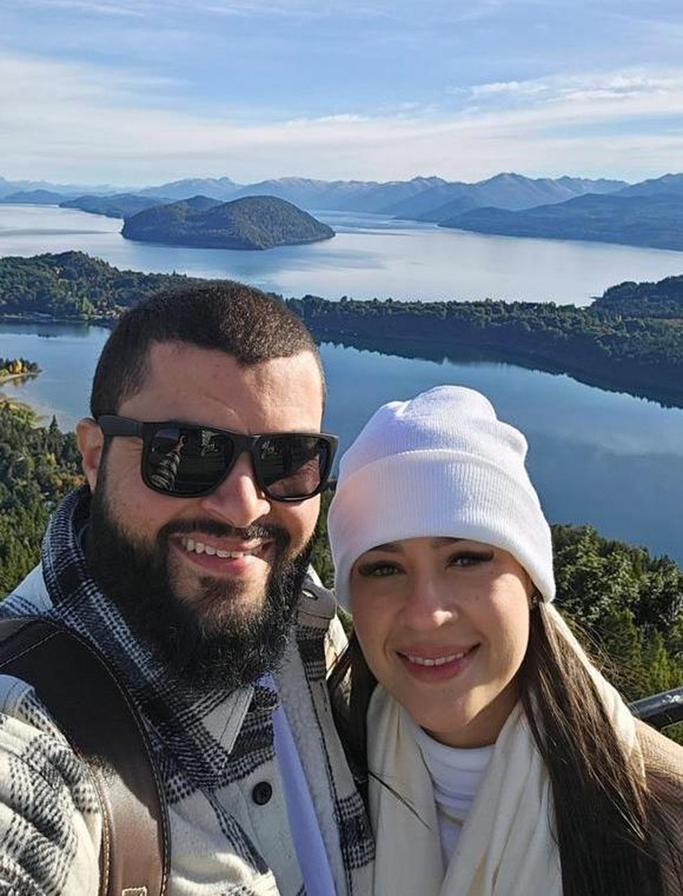 O casal de So Carlos SP Bianca Alves de 28 anos e Renato Dias de 33 viajou para a Argentina Foto Arquivo pessoal
