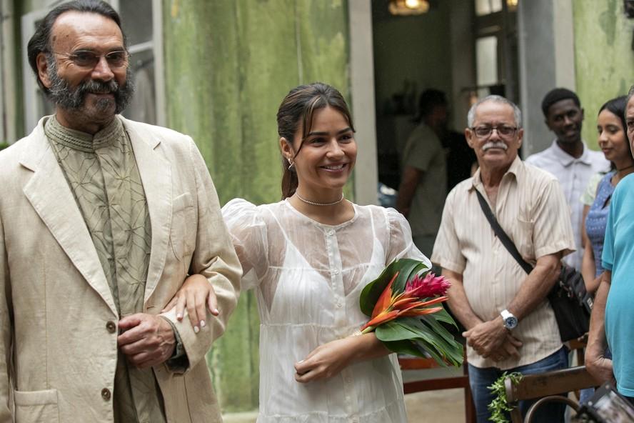 Casamento de Sandra e Joo Pedro em Renascer ter barraco de Mariana e noivo emocionado