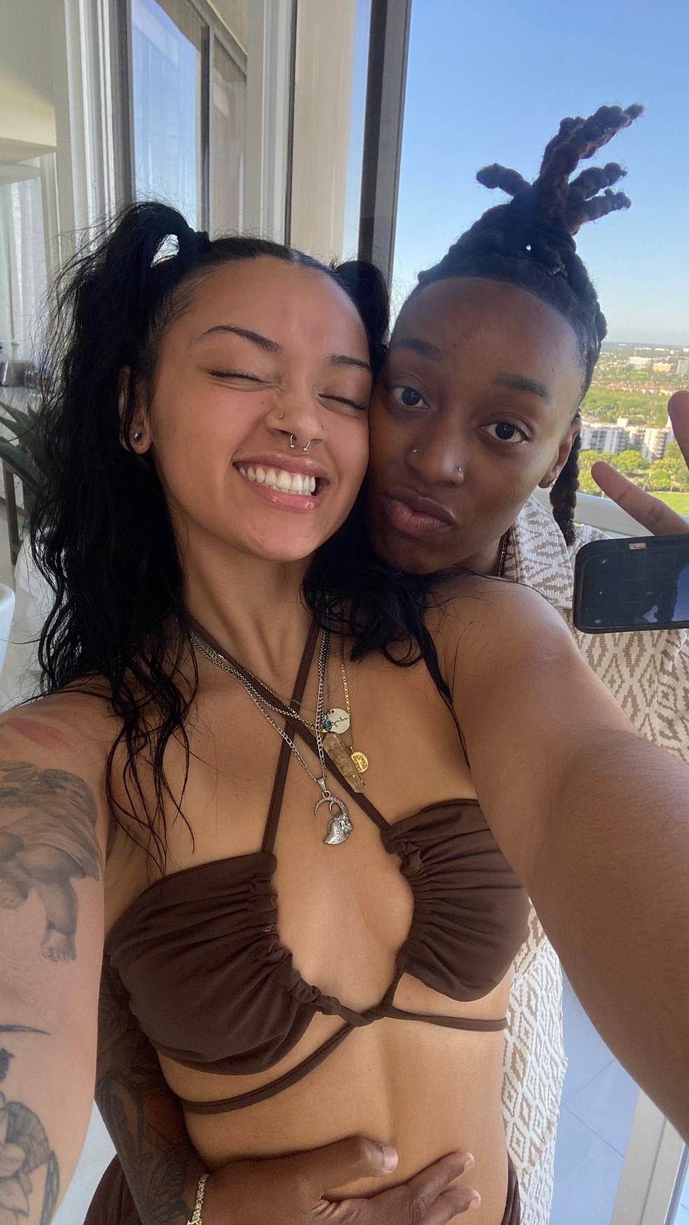 Camilly Victria e a namorada Daze Foto ReproduoInstagram