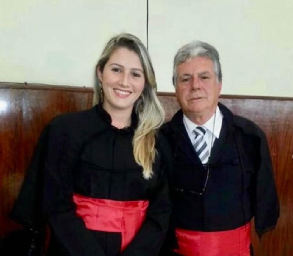 Geraldo Magela Baessa Rspoli ao lado da filha Amanda Rspoli tambm advogada Foto ReproduoRedes Sociais