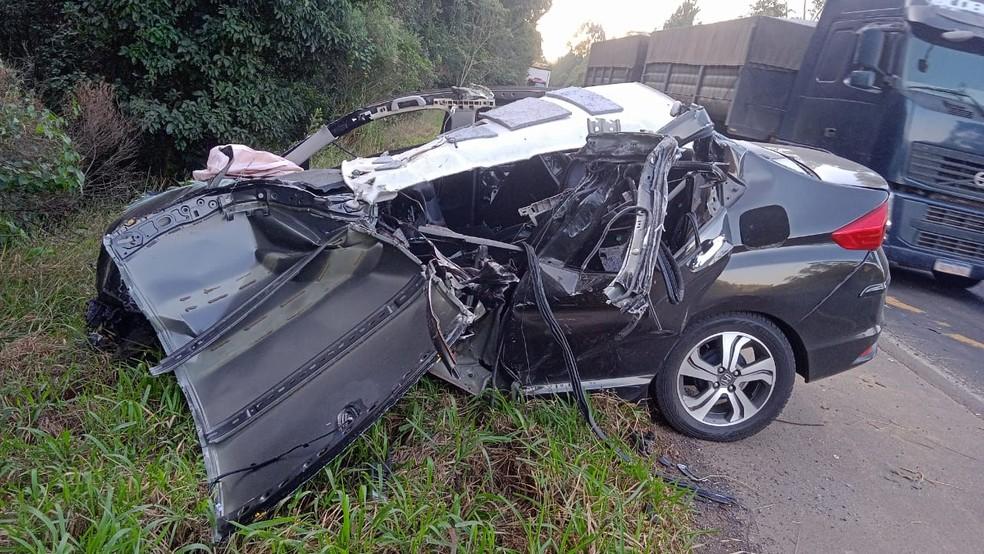 Homem suspeito de matar esposa e postar sobre o crime nas redes sociais dela morre em acidente de carro em Tibagi Foto PRF
