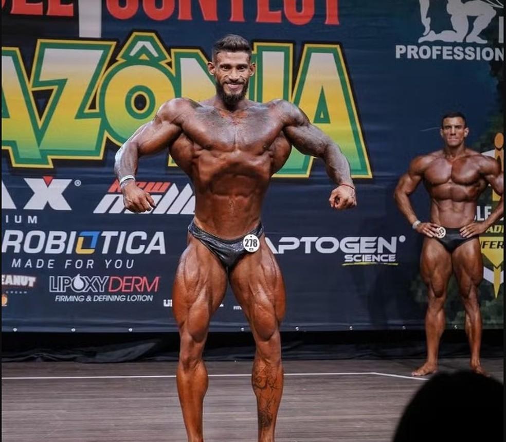 Fisiculturista Antnio Souza em competio Foto ReproduoRedes Sociais