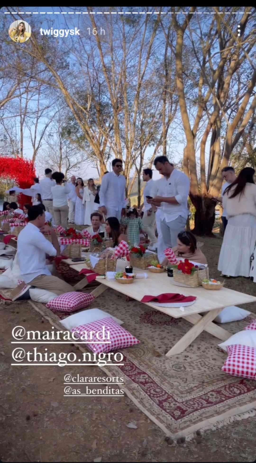 Mara Cardi e Thiago Nigro renovam votos de casamento