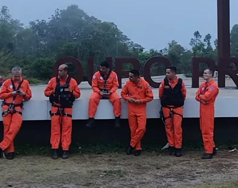 Da esquerda para direita Bruno Sudrio Welerson Rodrigo Trindade Wilker Gabriel e Victor Foto DivulgaoCorpo de Bombeiros MG