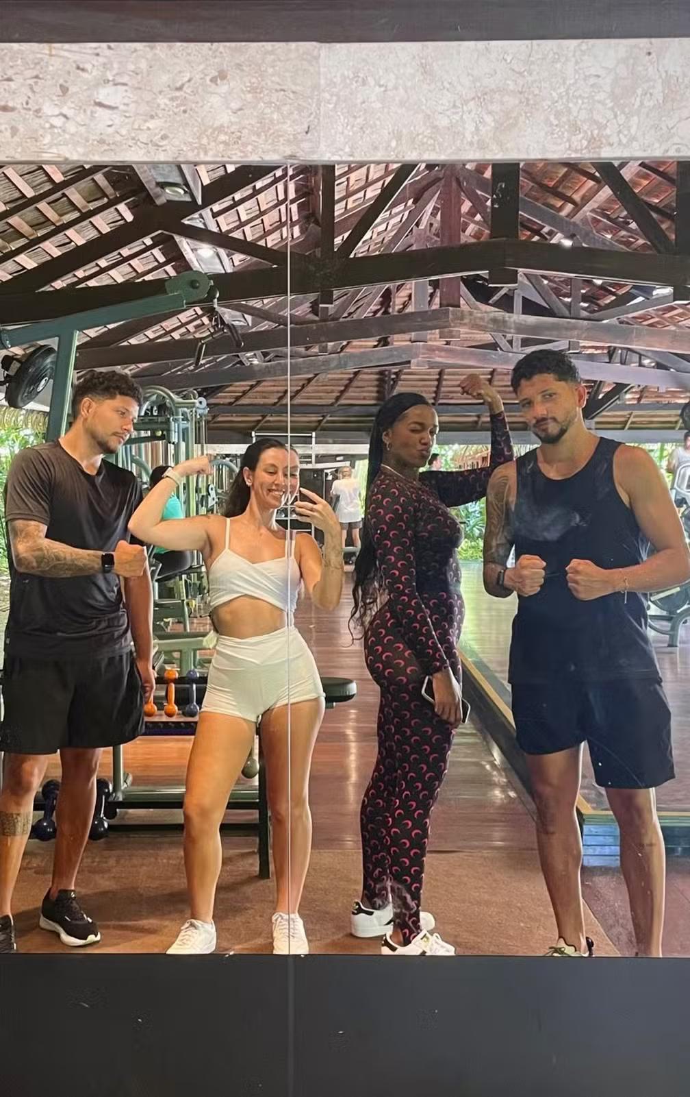 Image: https://mulherinteressante.com/wp-content/uploads/2025/01/postiimg-679d37ee1958d9580.png Iza Yuri Lima Tas Caldas e Yan Lima