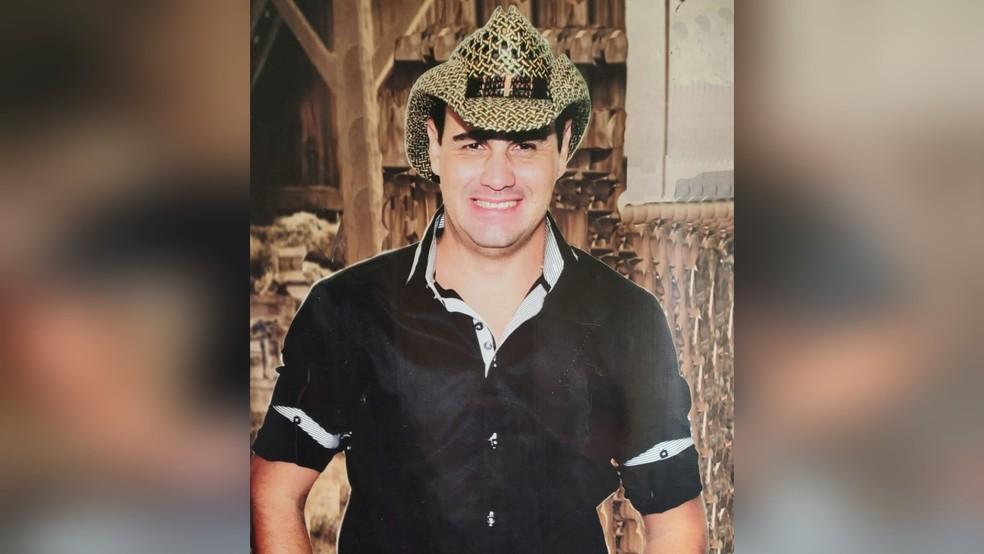 Cantor sertanejo Eduardo de Arruda Pascoalotte morreu atropelado no domingo 9 Foto Redes SociaisDivulgao