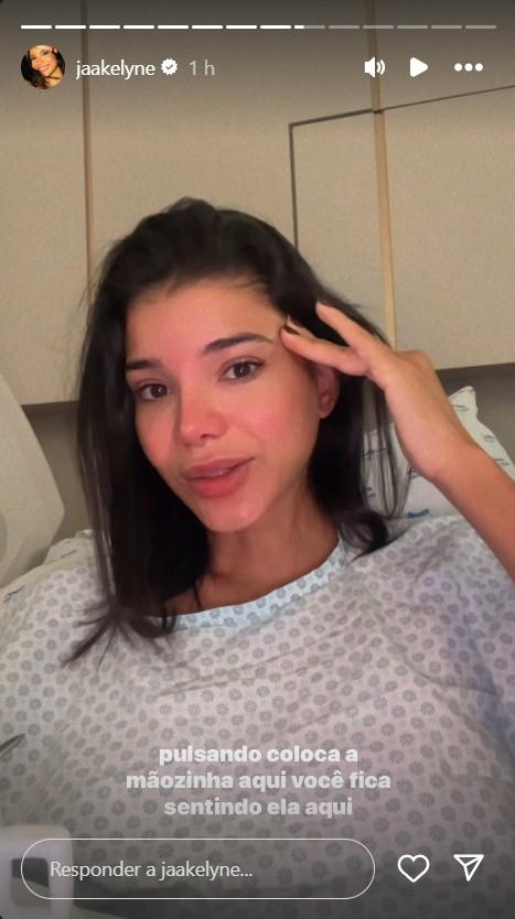 Jakelyne Oliveira foi diagnosticada com enxaqueca com aura - ReproduoInstagram