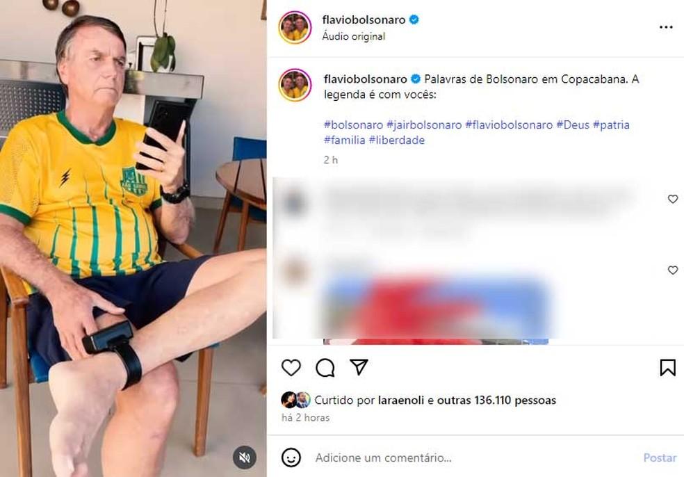 Image: https://mulherinteressante.com/wp-content/uploads/2025/08/postiimg-68912aa7a89b26586.jpg Flvio Bolsonaro postou imagem do pai de casa falando ao telefone com ele no ato em Copacabana Foto ReproduoInstagram