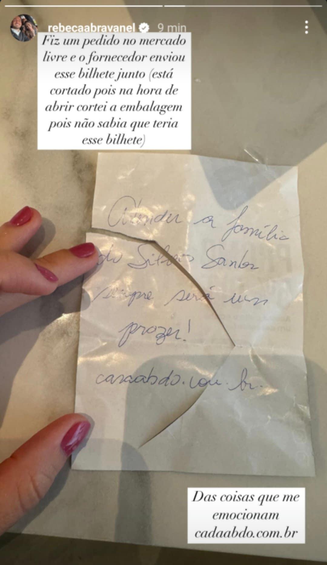 Image: https://mulherinteressante.com/wp-content/uploads/2025/08/postiimg-68920f8c8891e1829.jpg Rebeca Abravanel se emociona com bilhete