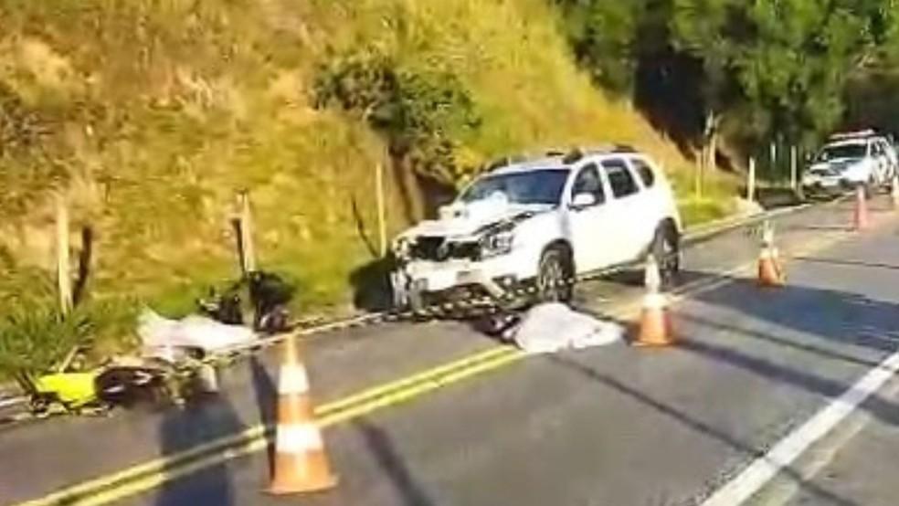 Acidente entre dois carros uma moto e uma bicicleta eltrica deixa trs mortos em Jernimo Monteiro Esprito Santo Foto ReproduoRedes sociais